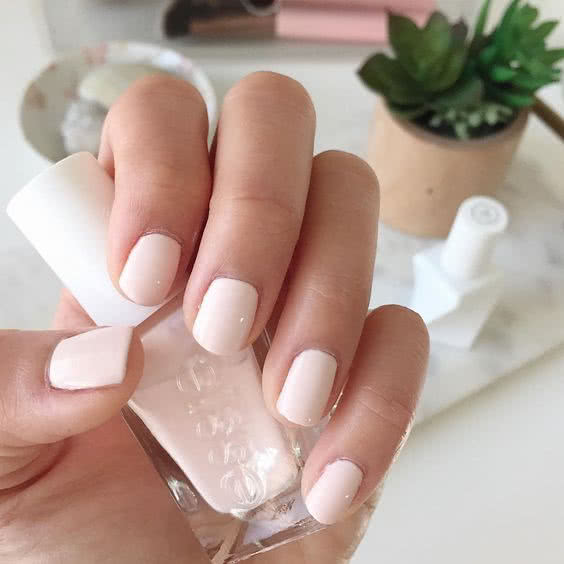 Essie gel nail polish