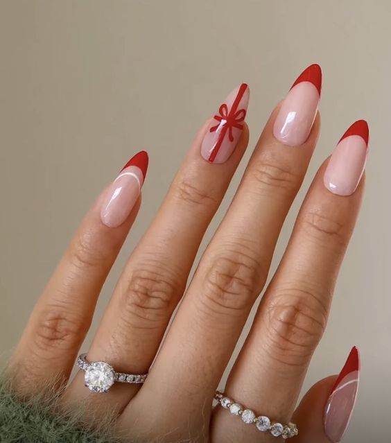 21 Holiday Nail Ideas