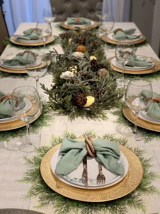 Christmas table decor
