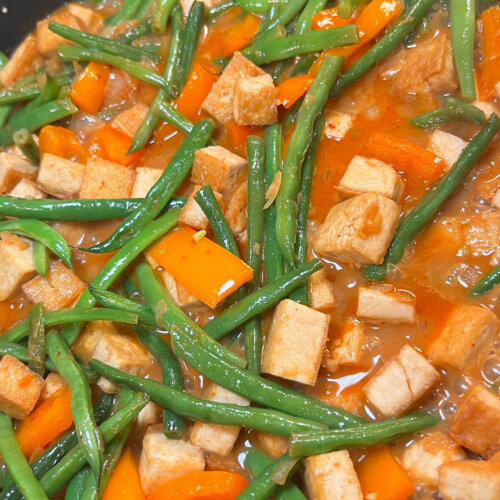 Coconut tofu curry