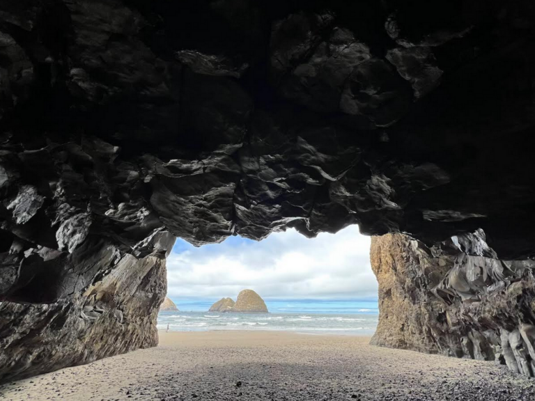 Tunnel Beach